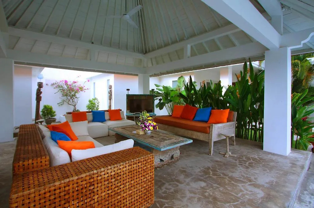 Villa Mutiara Putih Seminyak