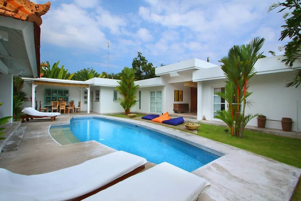 Villa Mutiara Putih Seminyak